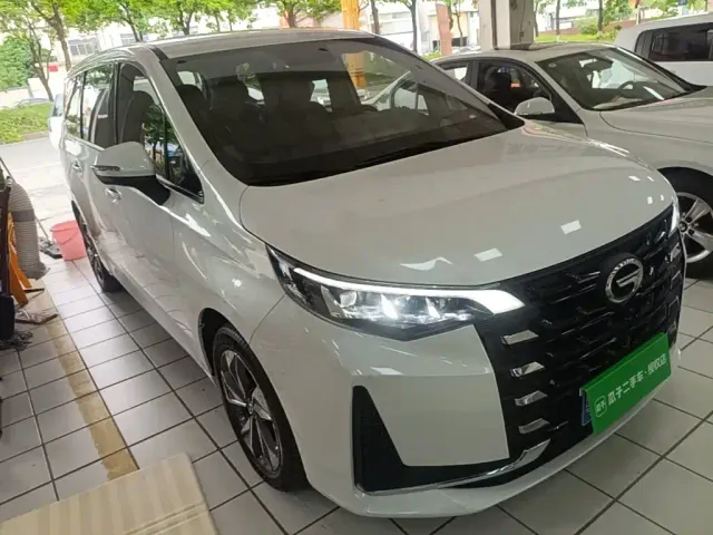 GAC Trumpchi M6 — Фото автомобиля 3