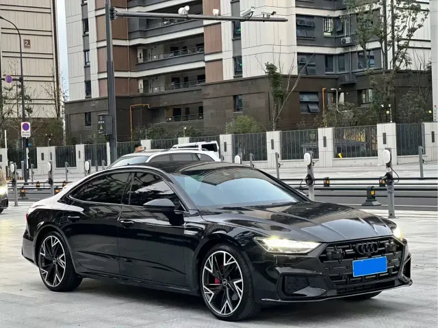 Audi A7L — Фото автомобиля 3