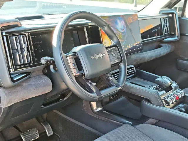BYD FangChengBao Leopard 5 — Фото автомобиля 10