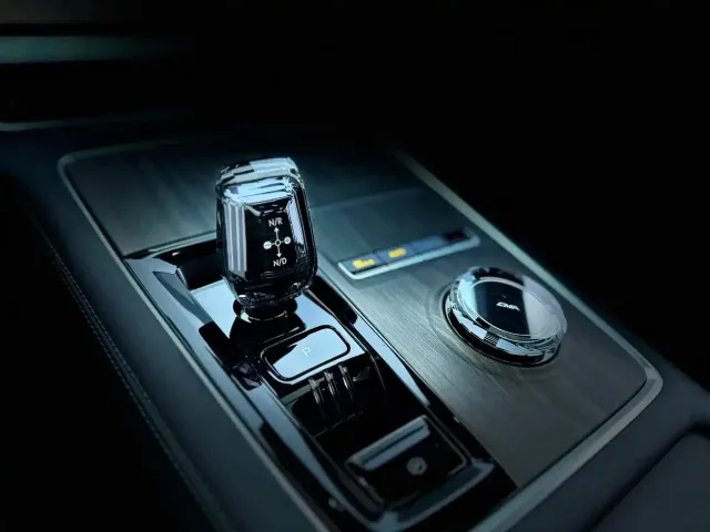 Geely Xingyue L — Фото автомобиля 18