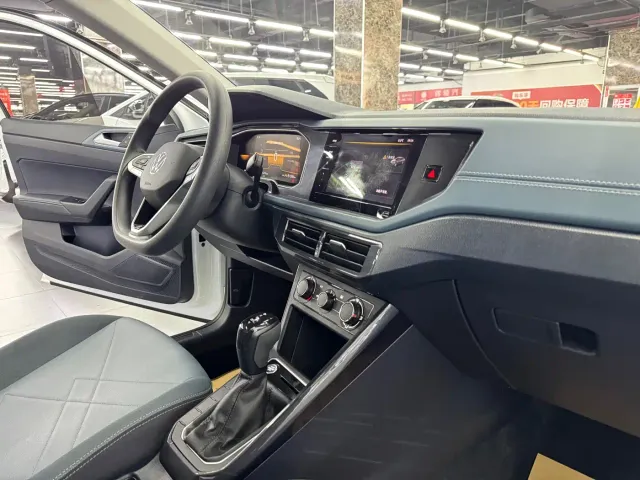Volkswagen Lavida — Фото автомобиля 10