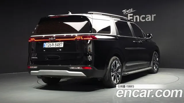 Kia Canival Carnival 4 поколение Дизель 9 мест Prestige — Фото автомобиля 2