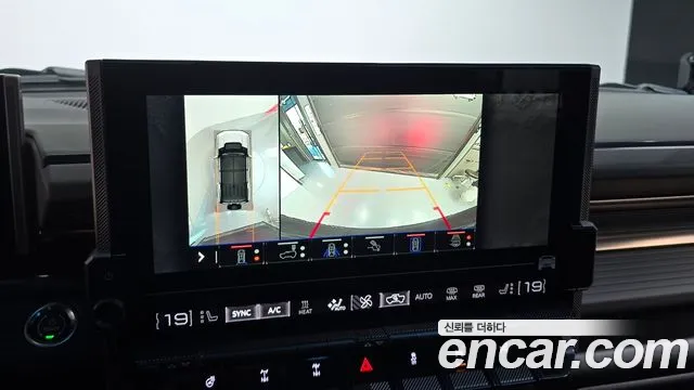 GMC Hummer EV — Фото автомобиля 16