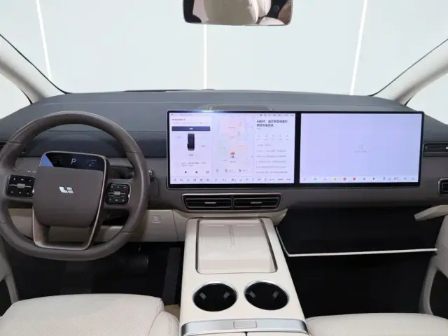 Li Auto MEGA — Фото автомобиля 28