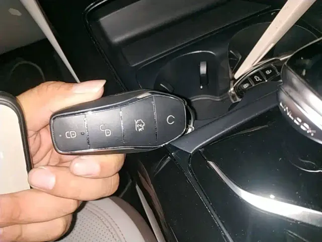 BYD Qin PLUS — Фото автомобиля 8