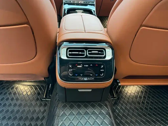 Mercedes-Benz Maybach S-Class — Фото автомобиля 16