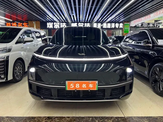Фотография автомобиля — Li Auto L9