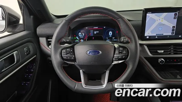 Ford Explorer Generation 6 — Фото автомобиля 14
