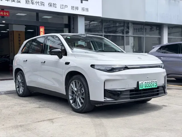 Leapmotor C10 — Фото автомобиля 3