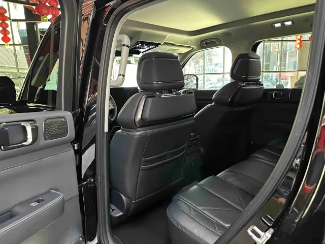 BYD FangChengBao Leopard 5 — Фото автомобиля 6