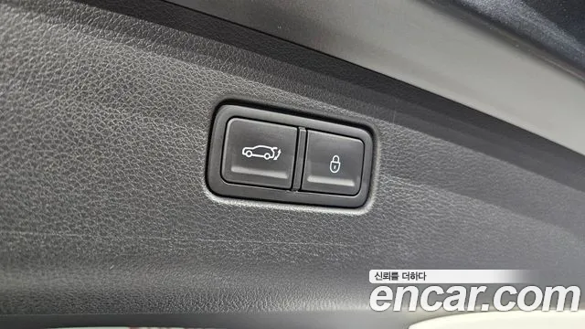 Genesis GV70 — Фото автомобиля 17