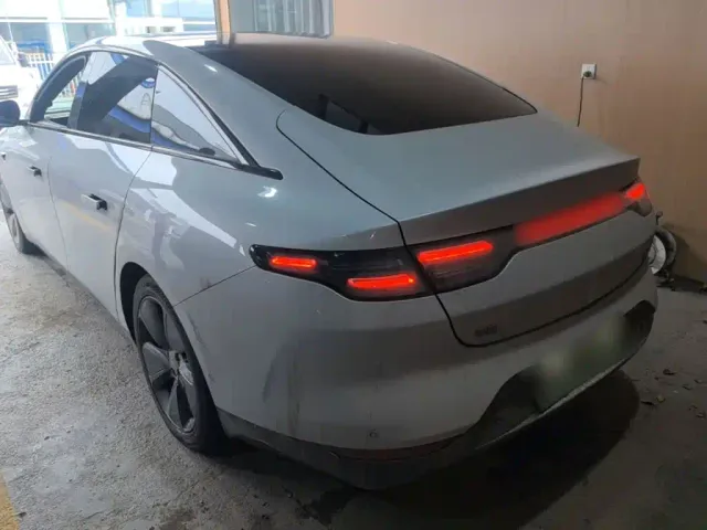 Leapmotor C01 — Фото автомобиля 4