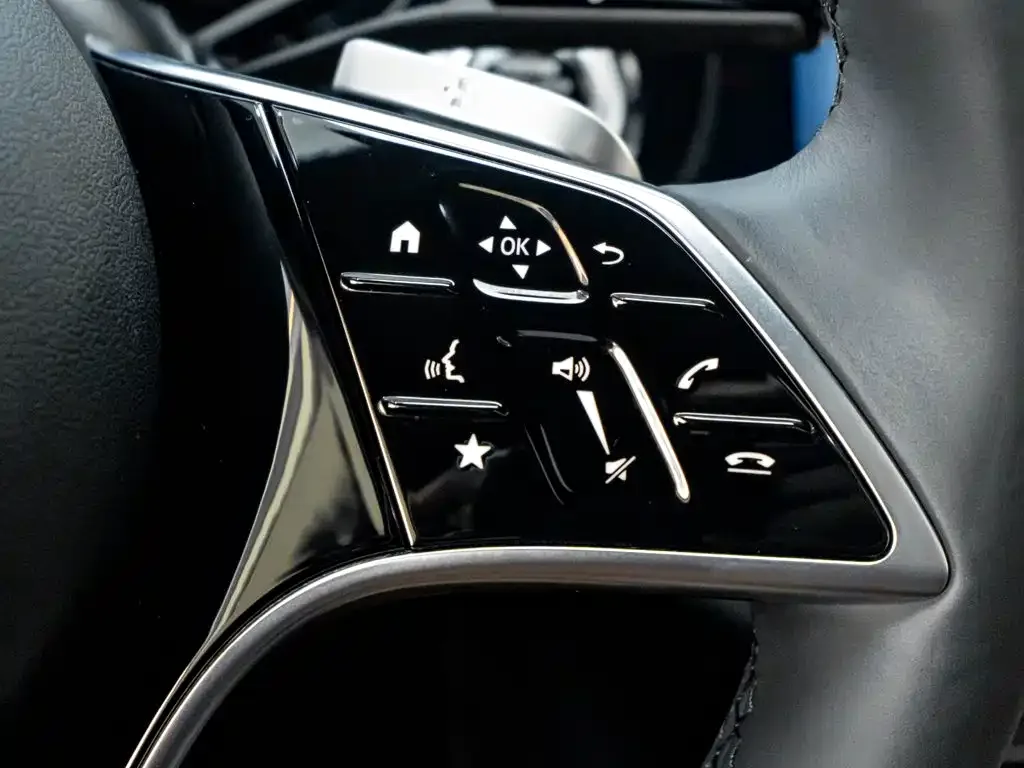 Mercedes-Benz Mercedes-Benz E-Class 2026 E 300 L Luxury — Фото автомобиля 18