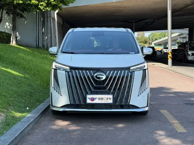 GAC Trumpchi M8 — Фото автомобиля 2