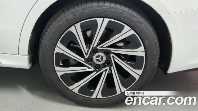 Mercedes-Benz E-Class E-класс W214 E300 4MATIC Exclusive — Фото автомобиля 5