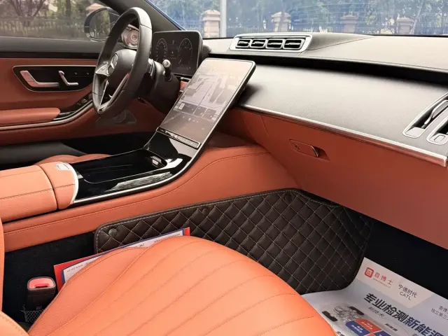Mercedes-Benz S-Class — Фото автомобиля 13