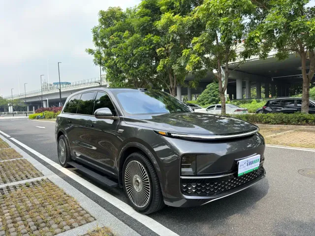Li Auto L9 — Фото автомобиля 3