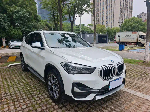 BMW X1 — Фото автомобиля 3