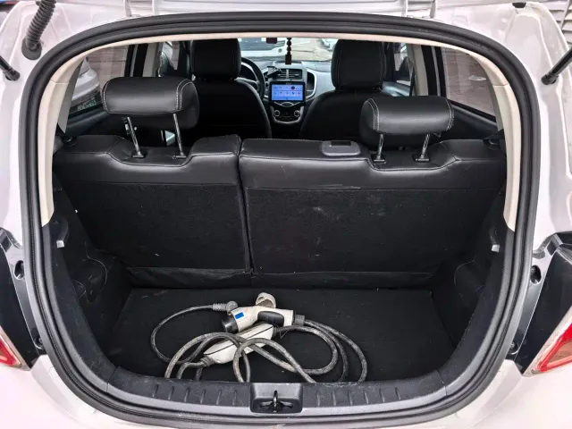 Changan Benben E-Star — Фото автомобиля 11
