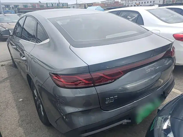 BYD Qin L — Фото автомобиля 4