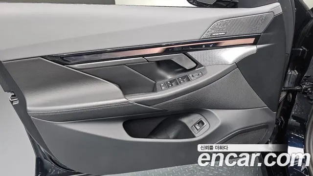 BMW i5 G60 — Фото автомобиля 24