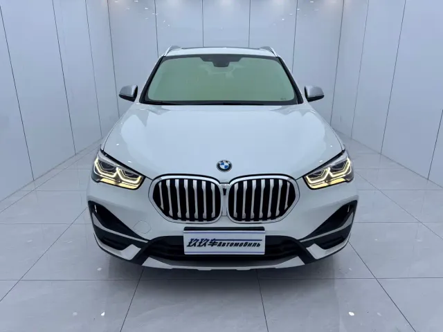 BMW X1 — Фото автомобиля 2