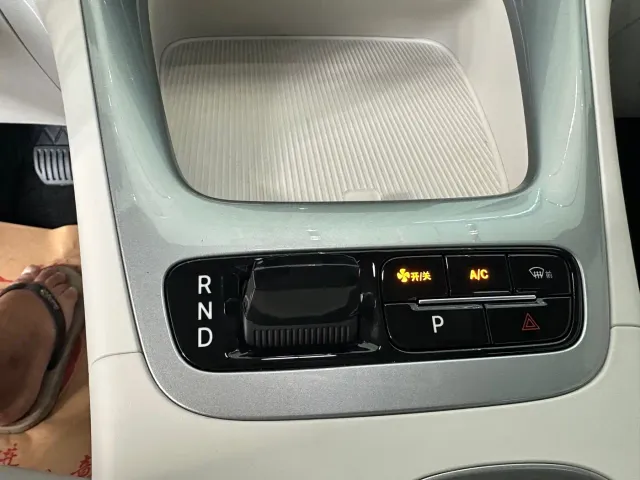 Geely Starry Wish — Фото автомобиля 12