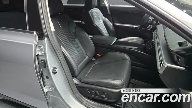 Hyundai Grandeur GN7 — Фото автомобиля 16