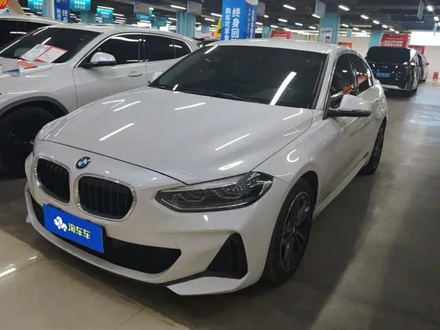 Фотография автомобиля — BMW 1 Series