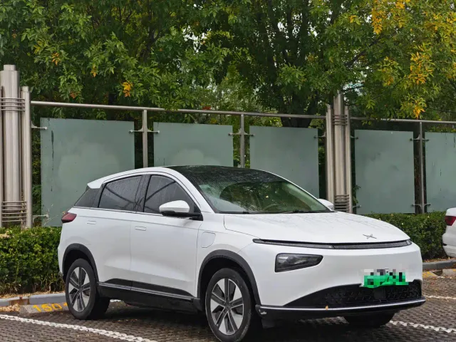 Xpeng G3 — Фото автомобиля 3