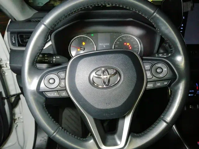 Toyota Wildlander — Фото автомобиля 11