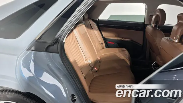 Hyundai Grandeur GN7 — Фото автомобиля 17