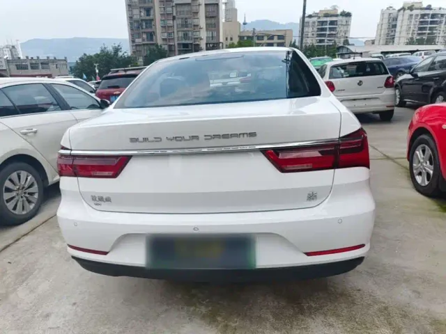 BYD Qin PLUS — Фото автомобиля 5