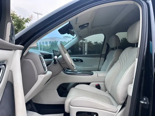 Geely Galaxy M9 — Фото автомобиля 6