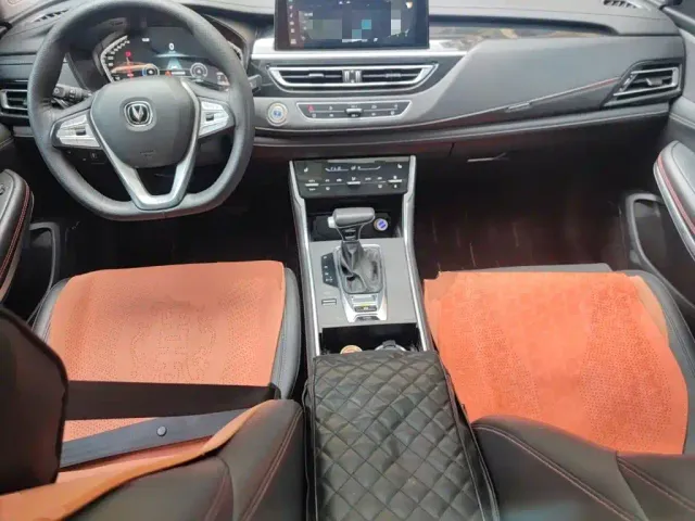 Changan CS75 — Фото автомобиля 10