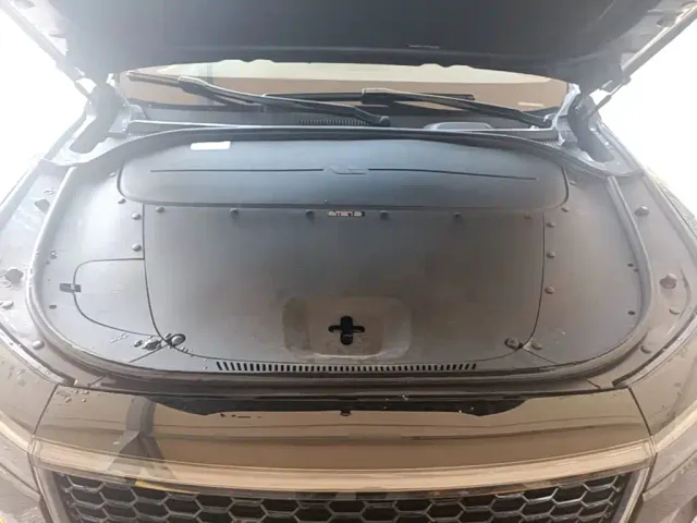 Li Auto ONE — Фото автомобиля 19