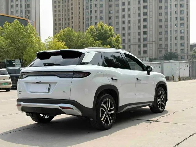 BYD Song L DM-i — Фото автомобиля 6
