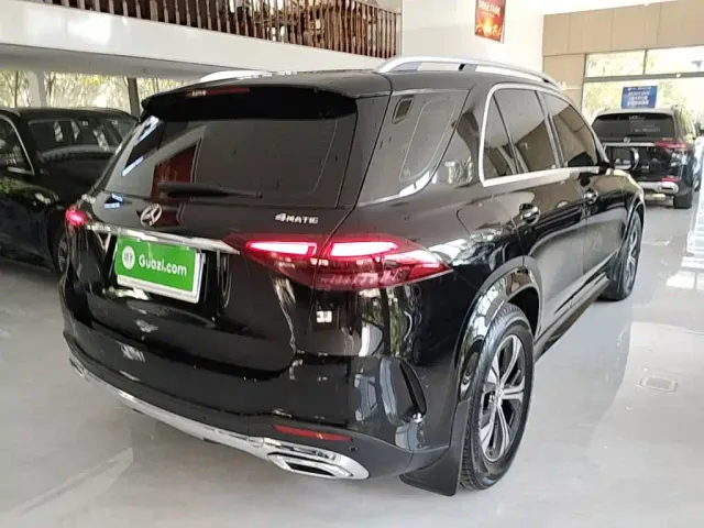 Mercedes-Benz GLE-Class — Фото автомобиля 6