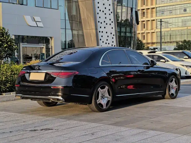 Mercedes-Benz S-Class — Фото автомобиля 8