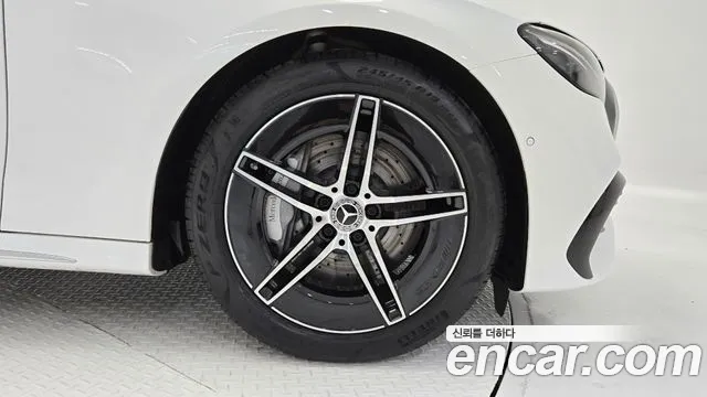 Mercedes-Benz E-Class W214 — Фото автомобиля 5