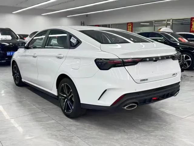 Geely Binrui — Фото автомобиля 4