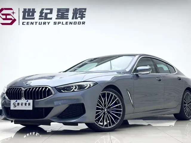 Фотография автомобиля — BMW 8 Series