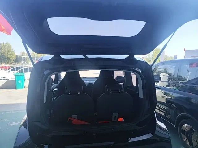 Baojun KiWi EV — Фото автомобиля 18