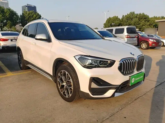 BMW X1 — Фото автомобиля 3