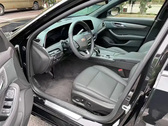 Cadillac CT5 — Фото автомобиля 4