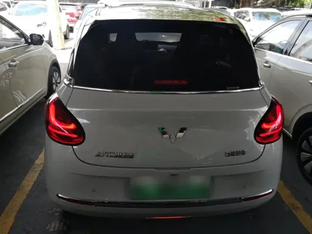 Wuling Bingo — Фото автомобиля 5