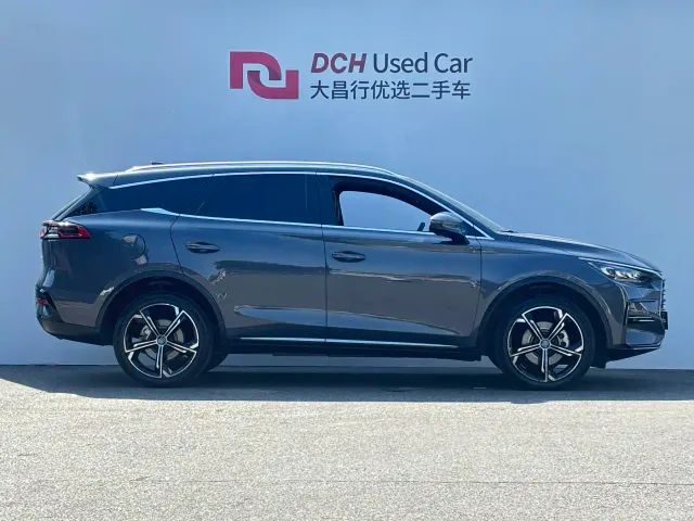 BYD Tang — Фото автомобиля 3