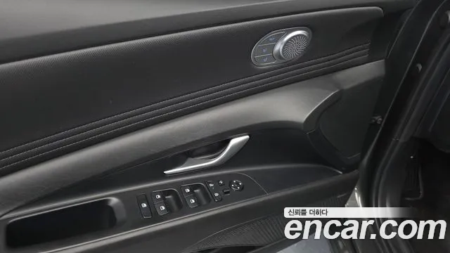 Hyundai AVANTE Новый Avante (CN7) — Фото автомобиля 24