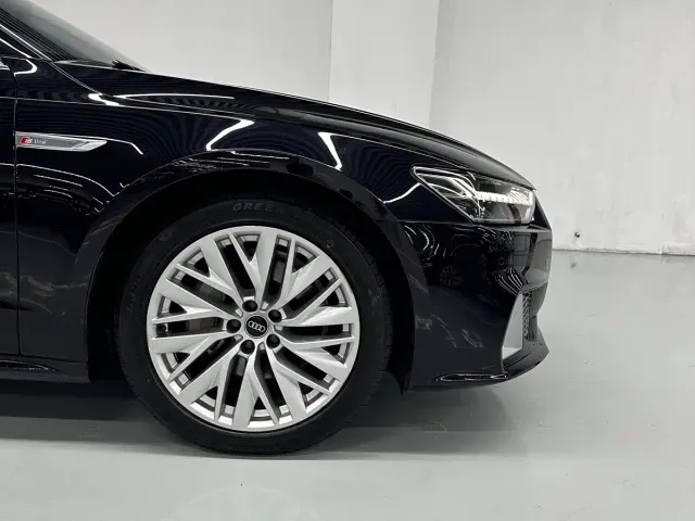 Audi A7L — Фото автомобиля 4