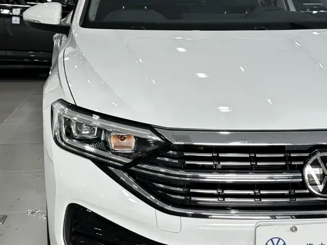 Volkswagen Sagitar — Фото автомобиля 13